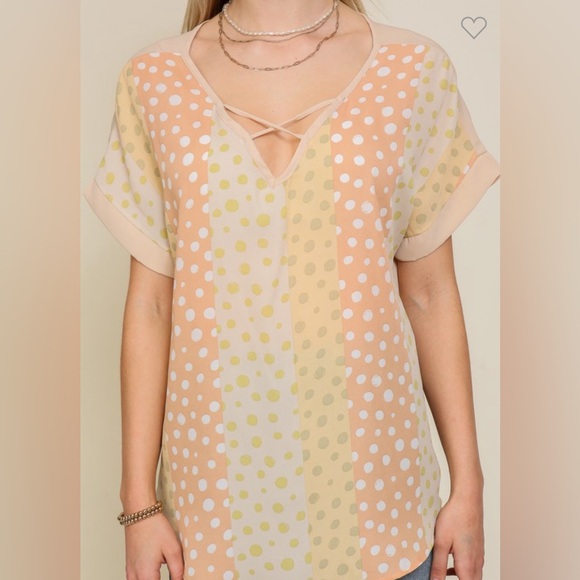 Front Criss Cross Chiffon Top - Picture 7 of 7